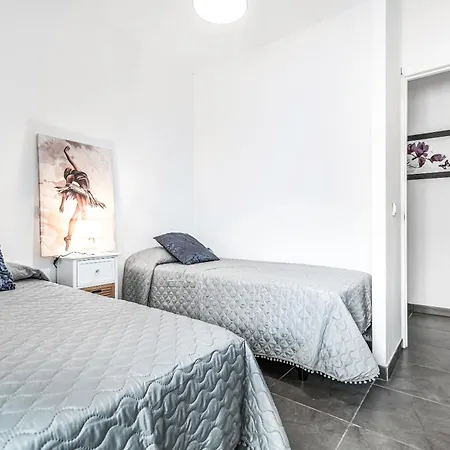 Bright Holiday home *