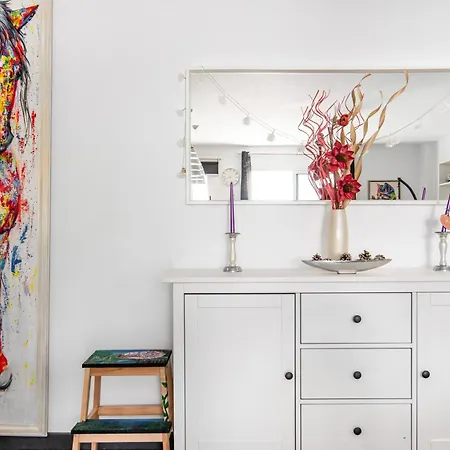 Bright Holiday home *